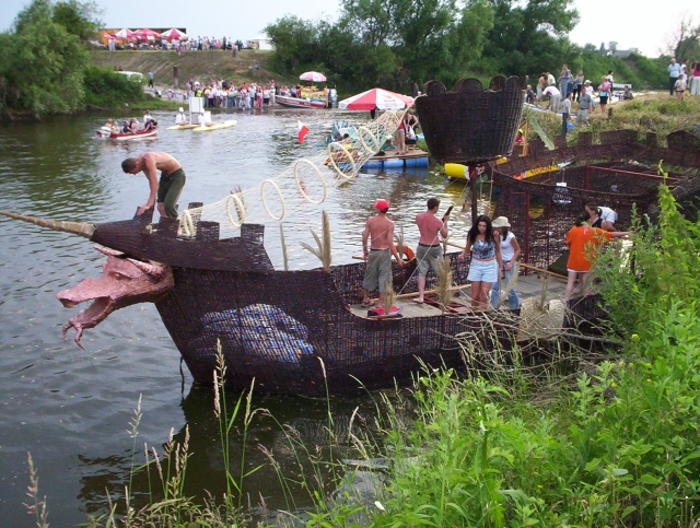 P�ywade�ko z wikliny